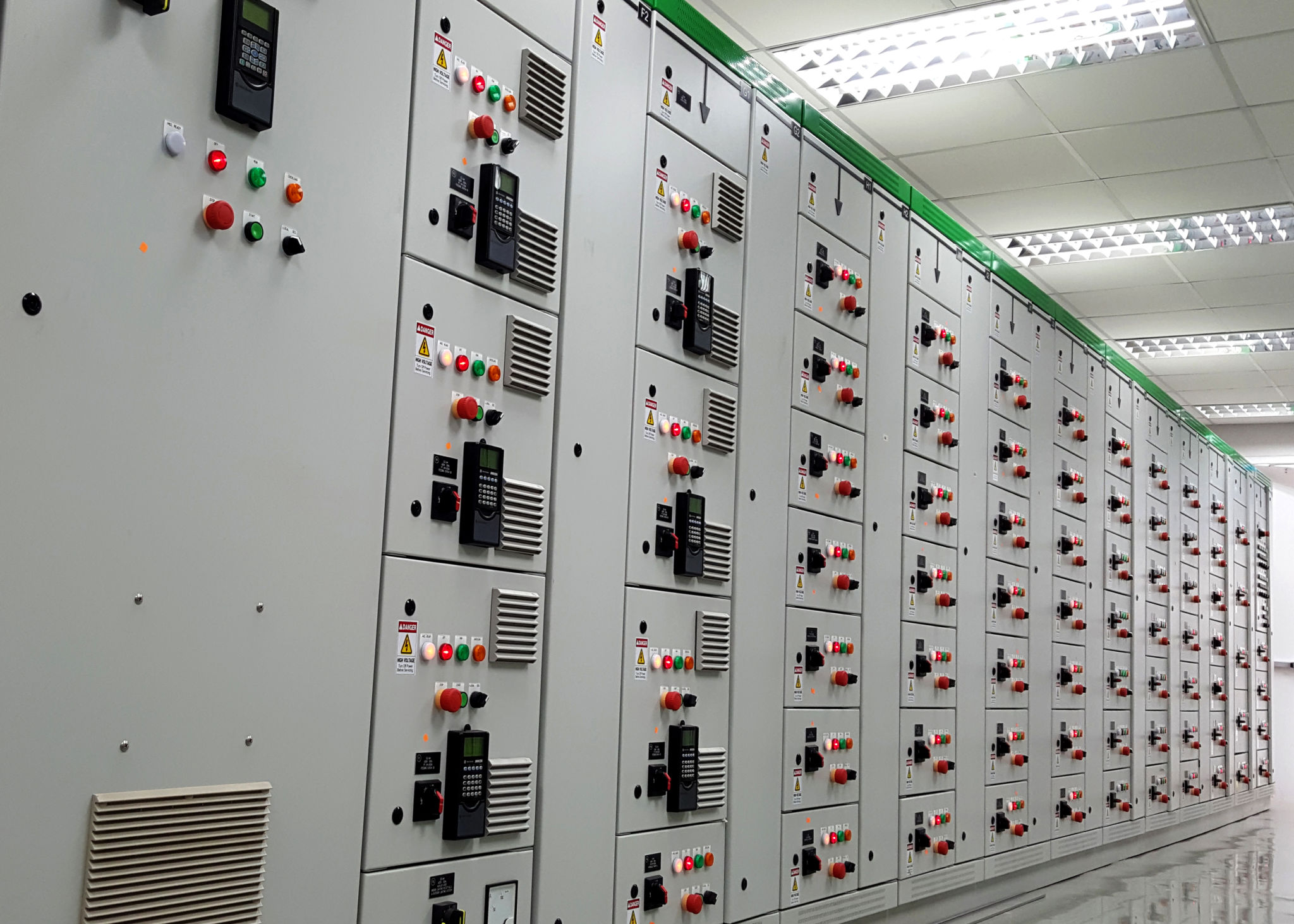 400 Volt Motor Control Center (MCC) type electric cabinets with fixed shelves