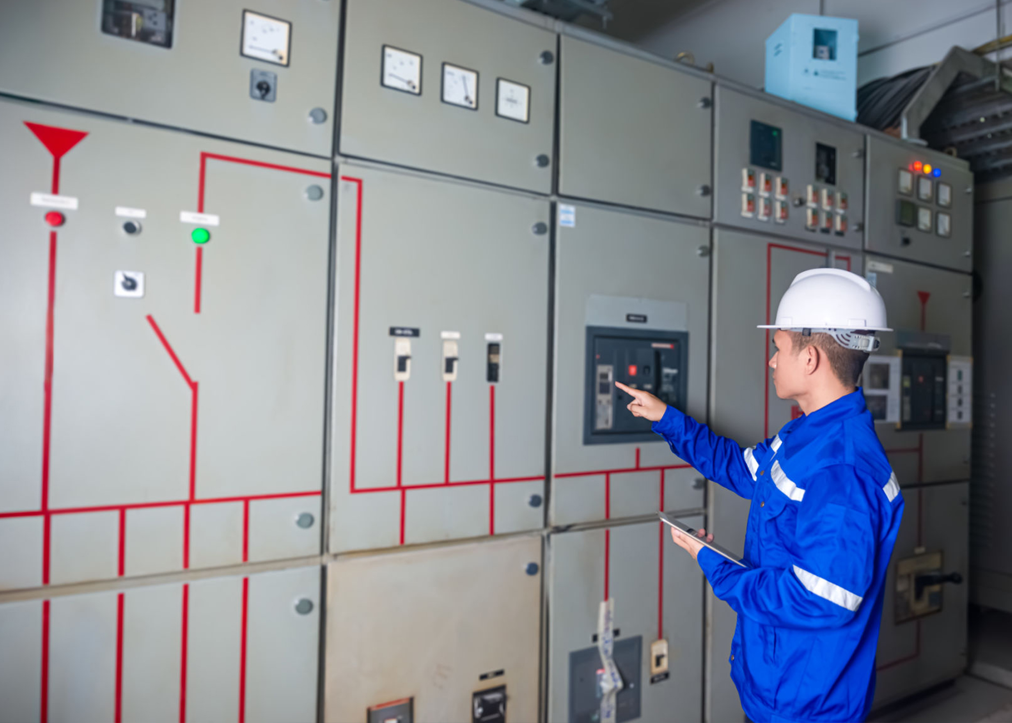 400 Volt Motor Control Center (MCC) type electric cabinets with fixed shelves